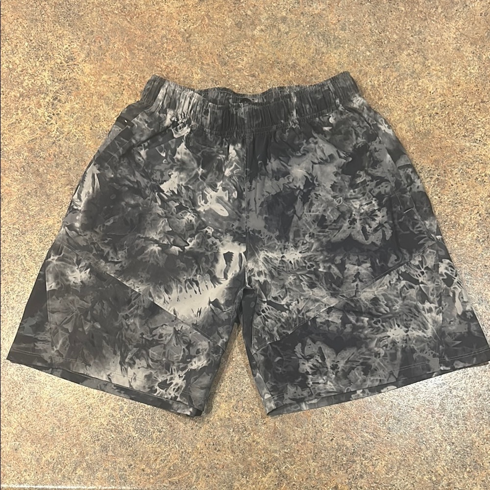 Under Armor Tie Dye Patterned Shorts